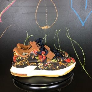 Kd 7 florals (used)